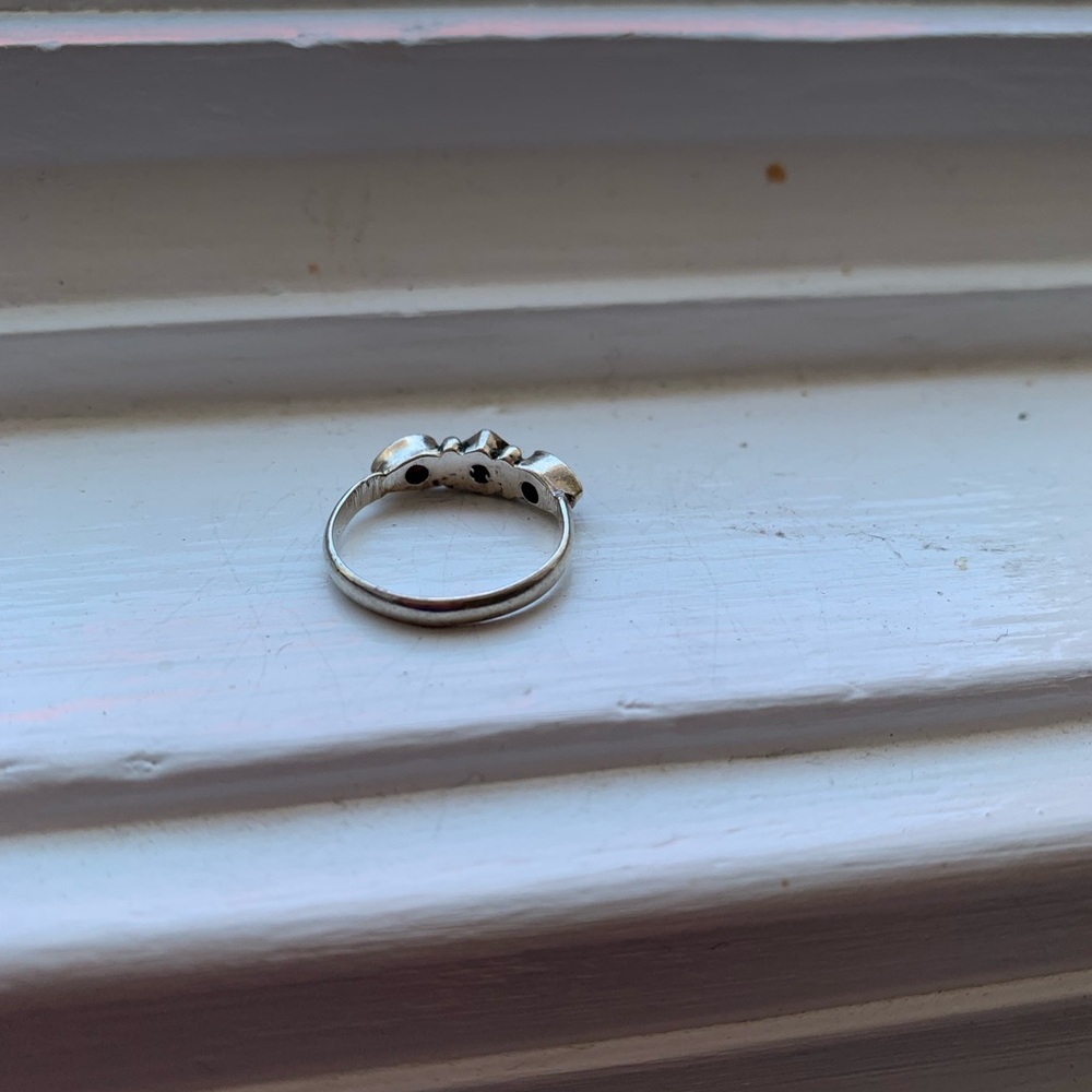 Sterling Silver Ring With Ruby-Like Red Stones - image 3